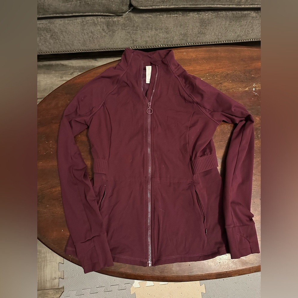 Size S maroon Fabletics active jacket